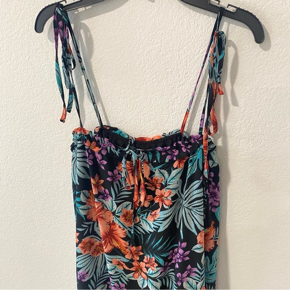 224. LOST + WANDER Beach Wonderland Maxi Dress  in black hawaiian floral Size S - Picture 3 of 7